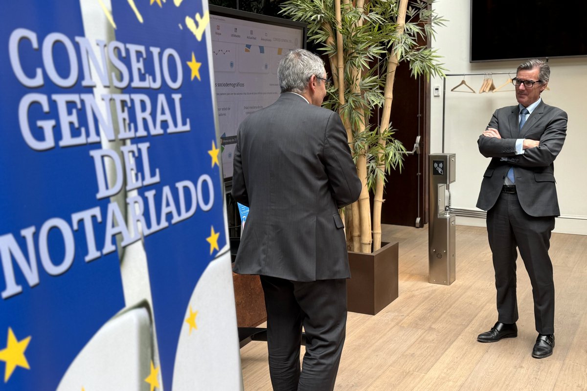 Notarios de España tweet media