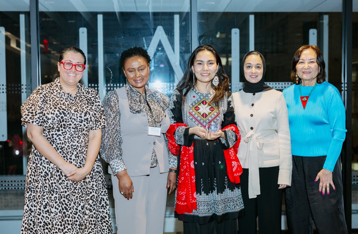 accompanycap's tweet photo. Special AC #IHWAwards THANKS! to Dep Mayor @JulieSuLabor, Commissioners @faiza_n_ali of @NYCImmigrants &amp; Kenny Minaya of @NYC_SBS, Midori Valdivia Chair of @nyctaxi, Mayra Molina DCS to @CMJustinSanchez, &amp; our very special honorees @bhairavi_desai, founder of @NYTWA &amp; @CMShekarK! https://t.co/z2MnC7kDEo