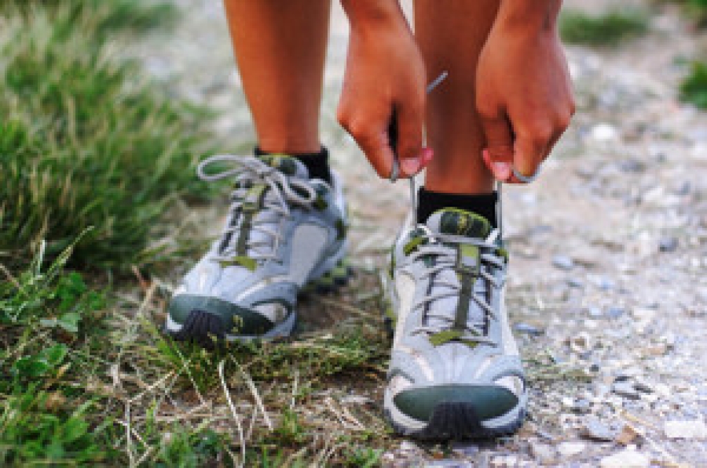 LouisMacDonald6's tweet photo. Tips for Finding Shoes That Fit Well https://t.co/8c1VYRSIpW https://t.co/sWpATXd9mc