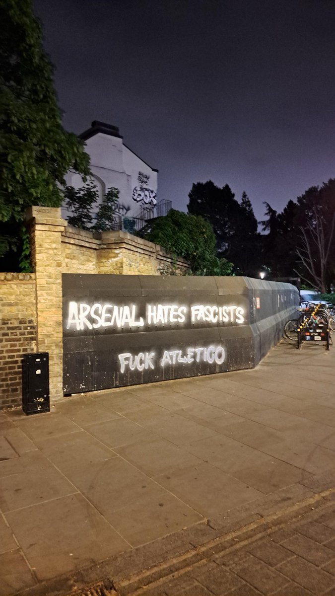 Arsenal_161's tweet image. Aitor Zabaleta was a supporter of the Basque left-wing club Real Sociedad. He was murdered by Atletico Madrid ultras in 1998. 

Fascist supporters &amp;amp; ultras of Atletico chant celebrating his death, even 28 years later.

Against fascism in football, against fascism everywhere. UTG.