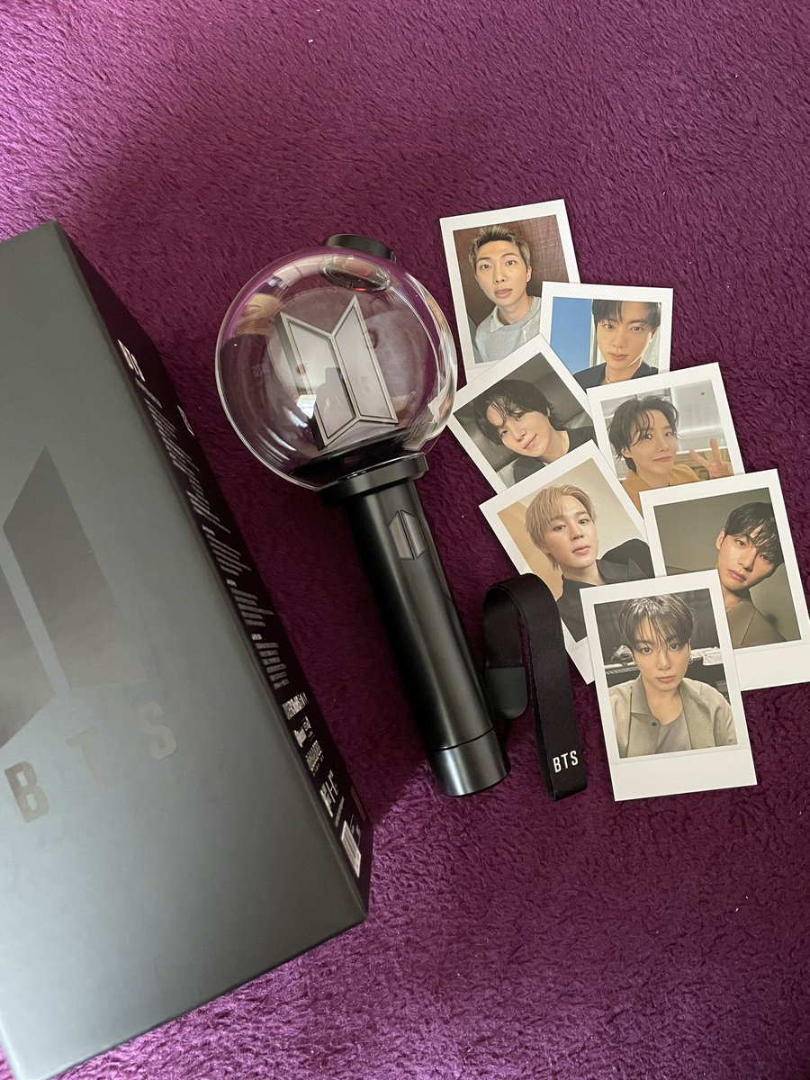 zee⁷ 🪭 SEEING BTS x2 & MCR!!! tweet media
