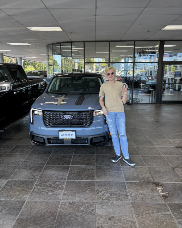 KFVancouver's tweet image. Well done, Owen S! Your Ford Maverick is ready. Jordon Bigler and the team wish you safe travels! Accessorize your driveway:

cutt.ly/FtZNHxER

#kendallfordofvancouver #ford #fordmaverick #maverick #truck #trucklife #vancouverwashington #vancouvertrucks #mavericklife