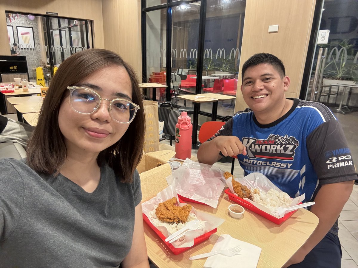 JLC_Lloyd's tweet photo. Happy 106TH Monthsary mahal @annexxi__ ❤️🙏 Laban lang makakabayad din tayo 😅 Iloveyou Always😘 https://t.co/NyLKi1oEyH