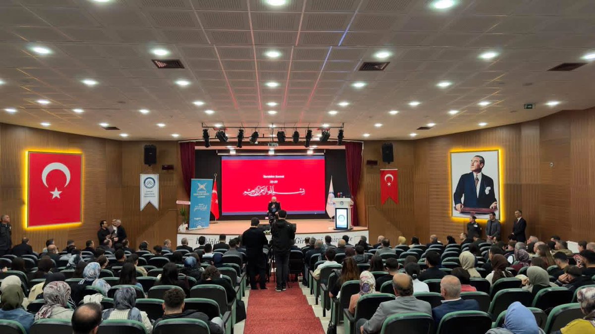 akkadincankirii's tweet photo. Türkiye Gençlik Vakfı Çankırı İl Temsilciliği koordinatörlüğünde,Çankırı Karatekin Üniversitesi ev sahipliğinde düzenlenen İhtisas Akademi programına katıldık.Konuşmacı olarak katılan Kültür ve Turizm Bakan Yardımcımız Sayın Dr.Serdar Çam,bilgi ve tecrübelerini gençlerle paylaştı https://t.co/5dDsRgtbWo