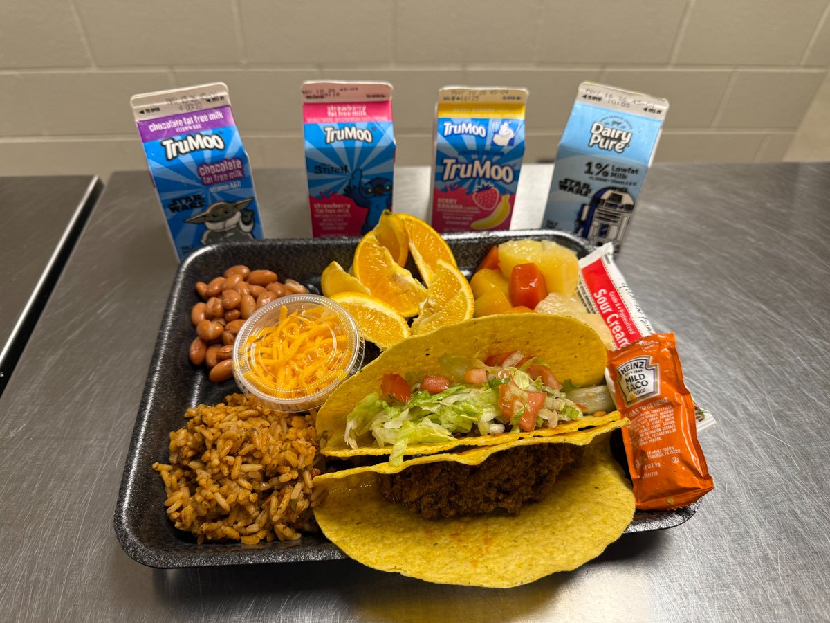 KCSDNutrition's tweet photo. Blaney Elementary School turned up the flavor for Cinco de Mayo with a delicious Mexican-inspired lunch. 🌮 🎉 From tasty tacos to fresh fruit and all the fixings, it was a fiesta on every tray. 🥗 🍊 

📸 Nikki Greenwood 

@kcsdschools #mykcsd #KershawSC #KershawSouthCarolina https://t.co/XJPKemZF9j