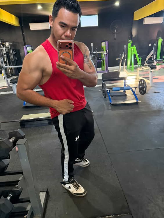 Encargos30299's tweet photo. “HETERO ENGAÑADO”

Que tal este hétero, Es maestro y fitness 
Más aparte cachondito y muy caliente 

Si quieres más de el Comenta “Parte 2”

(Te puedo ayudar ah conseguir el pack del hetero que desees, Solo escribe oh pon "yo" en los comentarios)

#HeteroEngañado https://t.co/NLvRd8VsNF