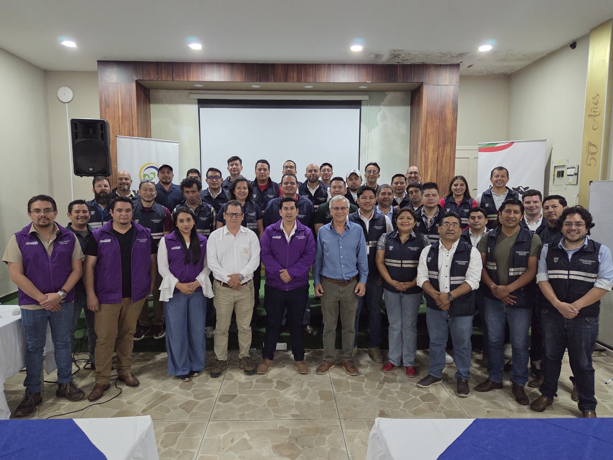 #SantoDomingo | 🐄 Inicia el simulacro de gabinete frente a fiebre aftosa, fortaleciendo vigilancia, control, bioseguridad y contingencia con la participación de <a href="/panaftosa_inf/">PANAFTOSA-OPS/OMS</a>, técnicos a nivel nacional y representantes de las Asociaciones Ganaderas.
#EcuadorLibreDeFiebreAftosa