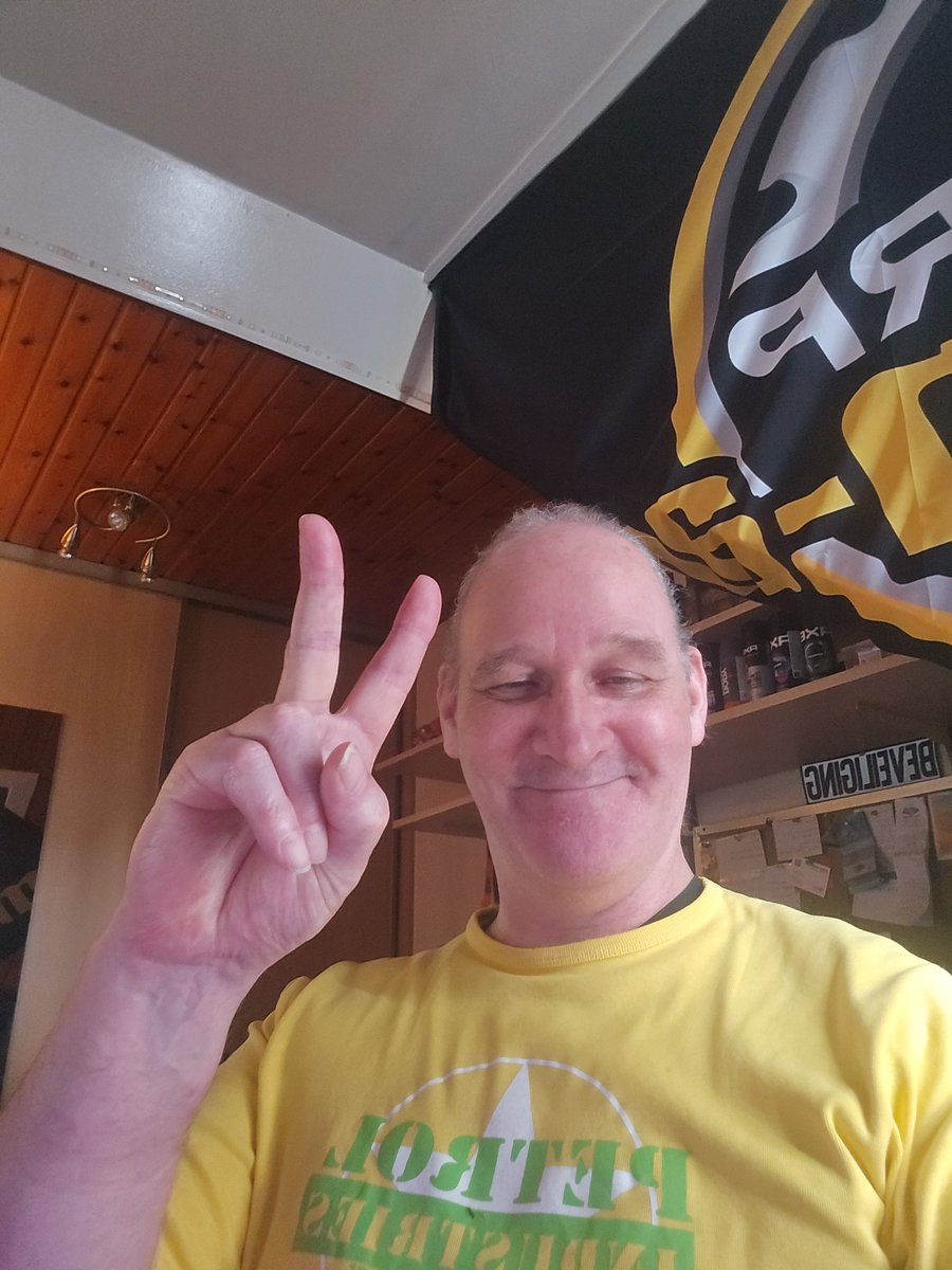 Johan van Trooyen tweet media