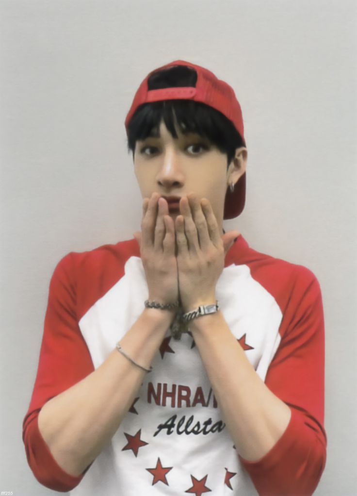 Me la paso en pinterest viendo fotos de los kids y nunca había visto estás fotos de chan lpm