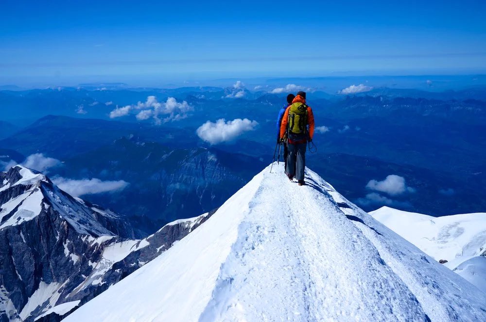 RiegxZA's tweet image. No matter what you see, feel and hear around you, block the noise, declutter, re-callibrate, remove people who stand in your way, open the road to your best self. No matter how big the mountain, it starts with a mindset and then an action. Just move. #Grace #Gratitude #Trust