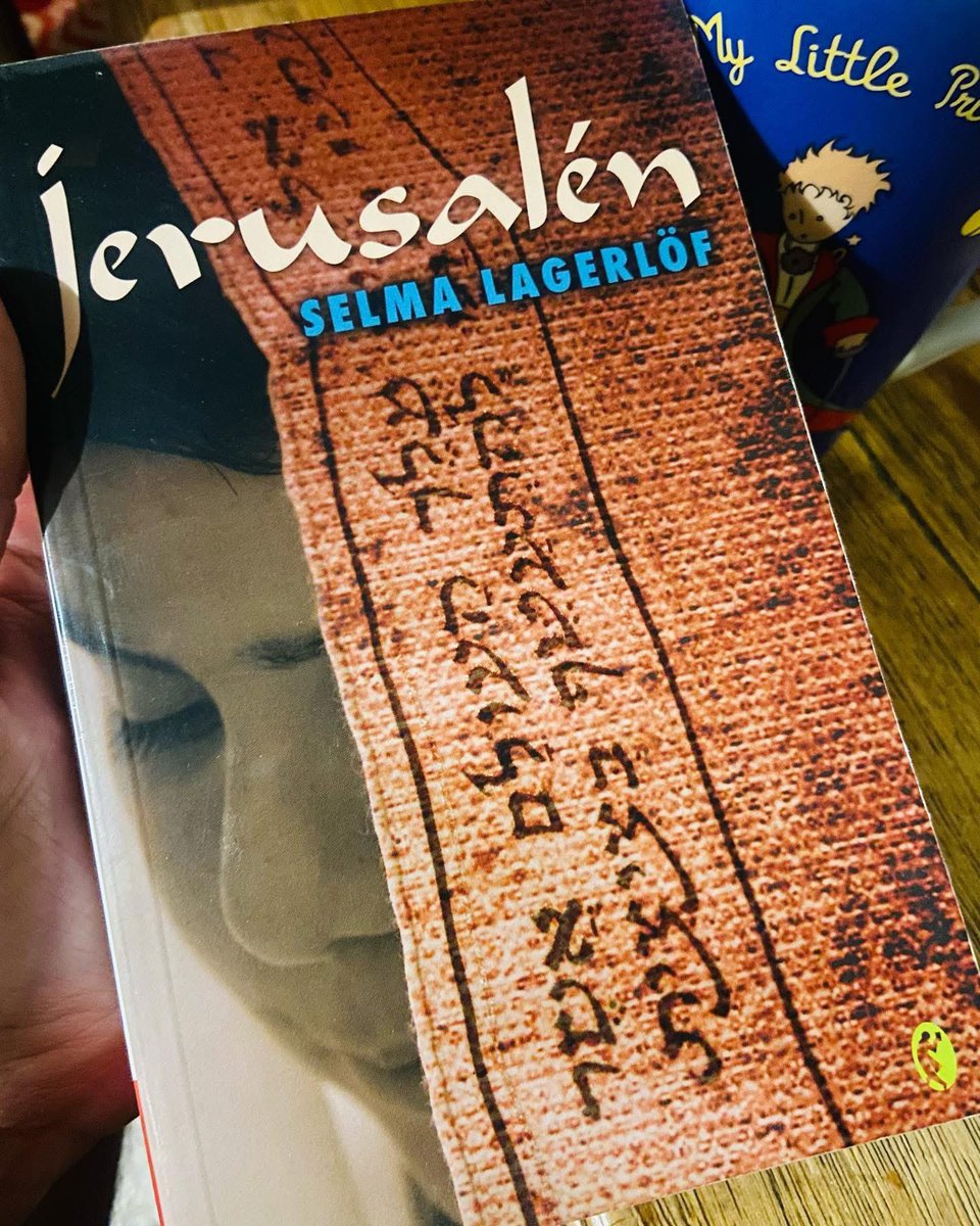 “De hoy en adelante, siempre que me encuentre en lo que parezca un callejón sin salida, pensaré que no es así. No olvidaré que puede evitarse el daño propio sin necesidad de perjudicar a otro. Nunca falla una tercera salida; lo bueno es encontrarla”.

–Selma Lagerlof