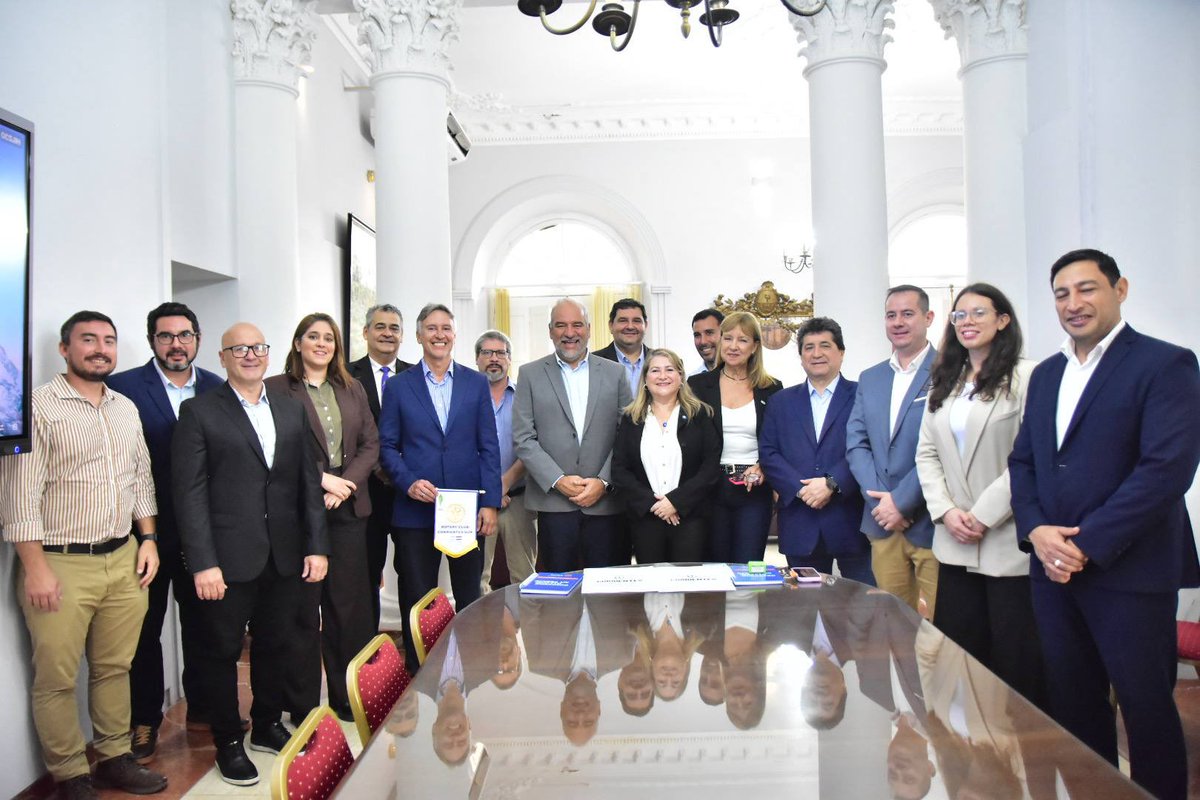 claudiopolich's tweet photo. Hoy firmamos un Convenio de Cooperación Institucional con el Rotary Club Corrientes Sur, junto a su presidenta, la Dra. Lucía G. Ruiz Díaz. Fortalecemos el trabajo conjunto para impulsar acciones sociales y comunitarias. https://t.co/N7EJFOmvL3