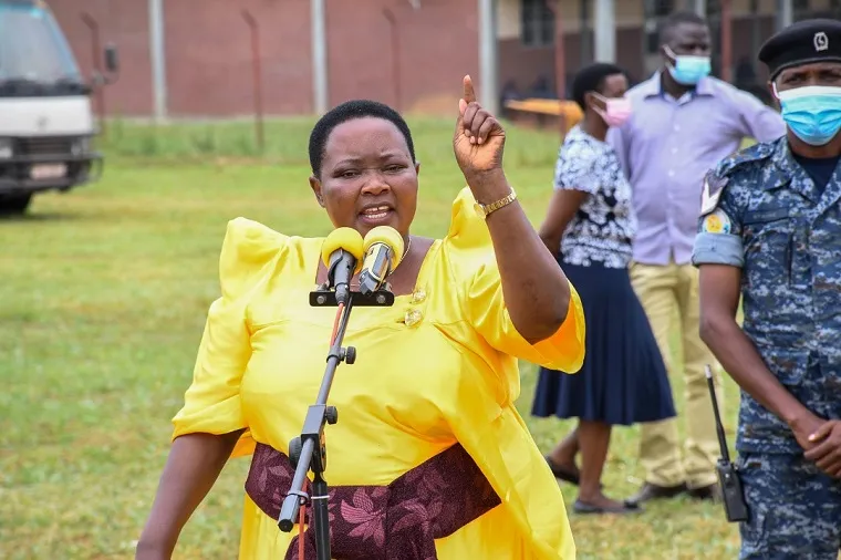 97.8 Kazo FM Omushomesa tweet media