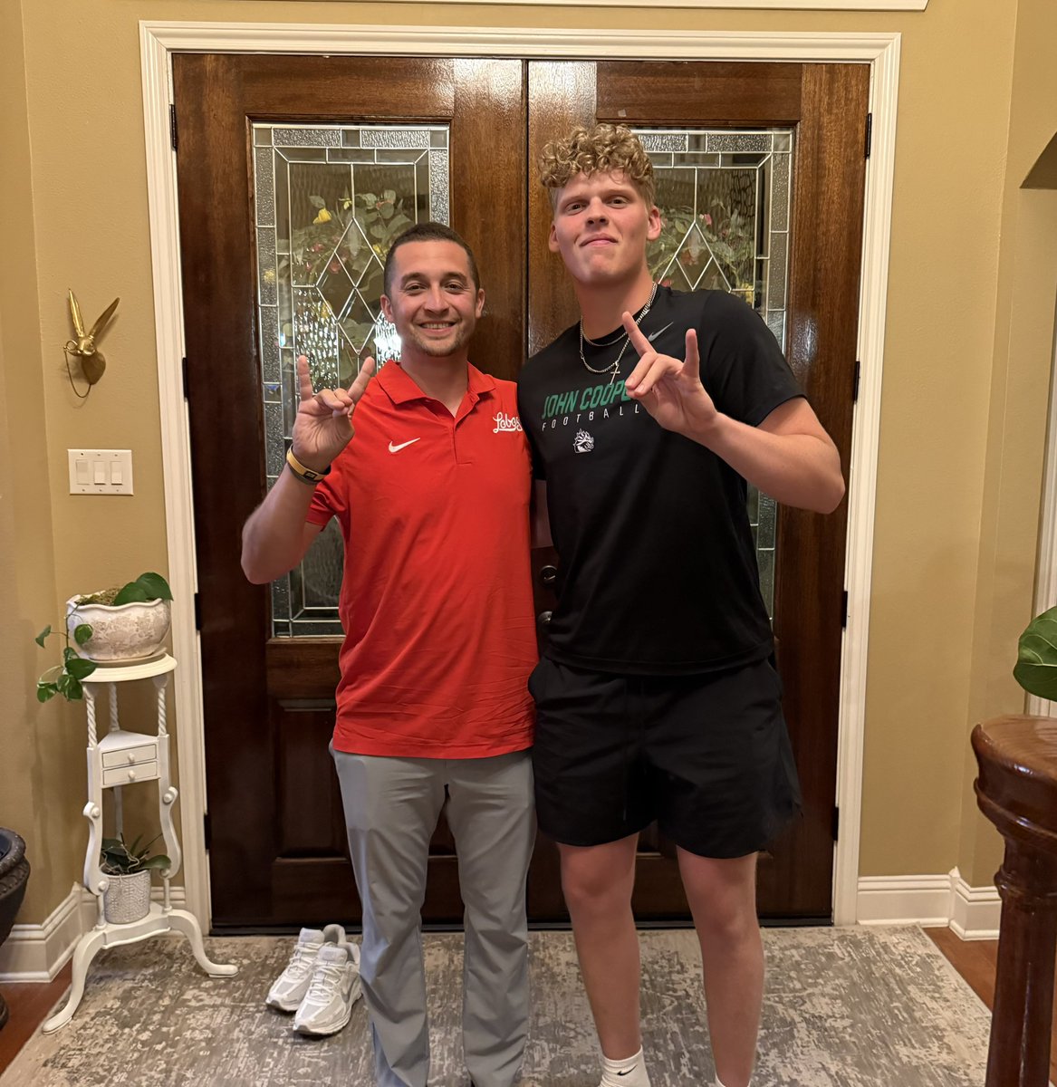 Jake Sneed 6’6 240 TE tweet media