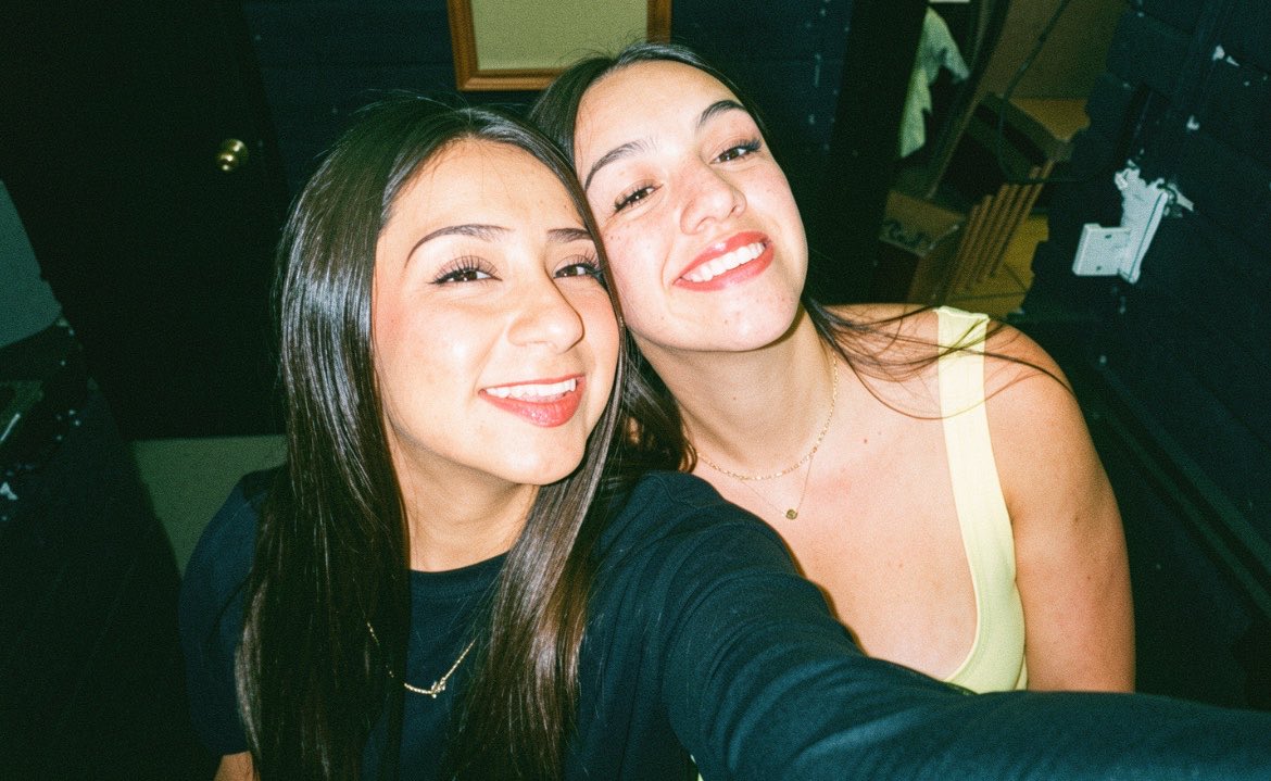 moedano_maytee's tweet photo. Te amo desde hace 17 años Merari 🤍🤘🏼 https://t.co/ljCW1Prf1I
