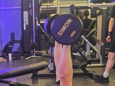 오늘 덤벨프레스 30kg 9개나 성공했어요.
점점 무게도 올라가고 성장해나가니까 뿌듯하네요