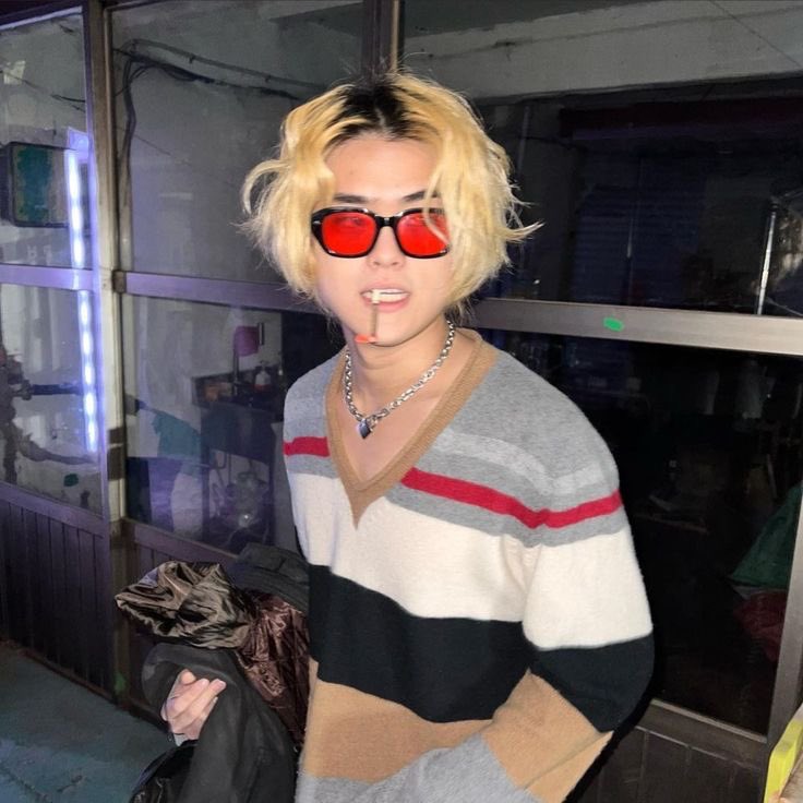 zzgzfff's tweet photo. 금발만하면씹천사되는거ㄹㅈㄷ네 https://t.co/CFL4bzQrAj
