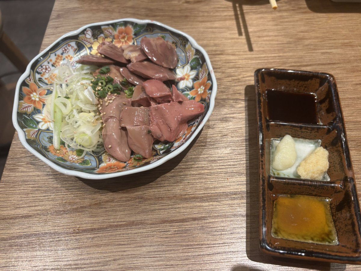 nzmst's tweet photo. なるほど、やはり生肉しか勝たん。 https://t.co/z9qSP5G73b