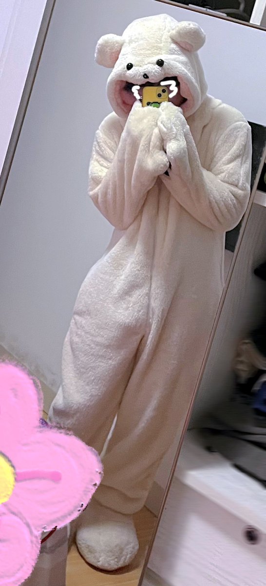 Iiyo_133's tweet photo. #今日の着ぐパ
今天是white bear🐾 https://t.co/jg0RaI1ZAa