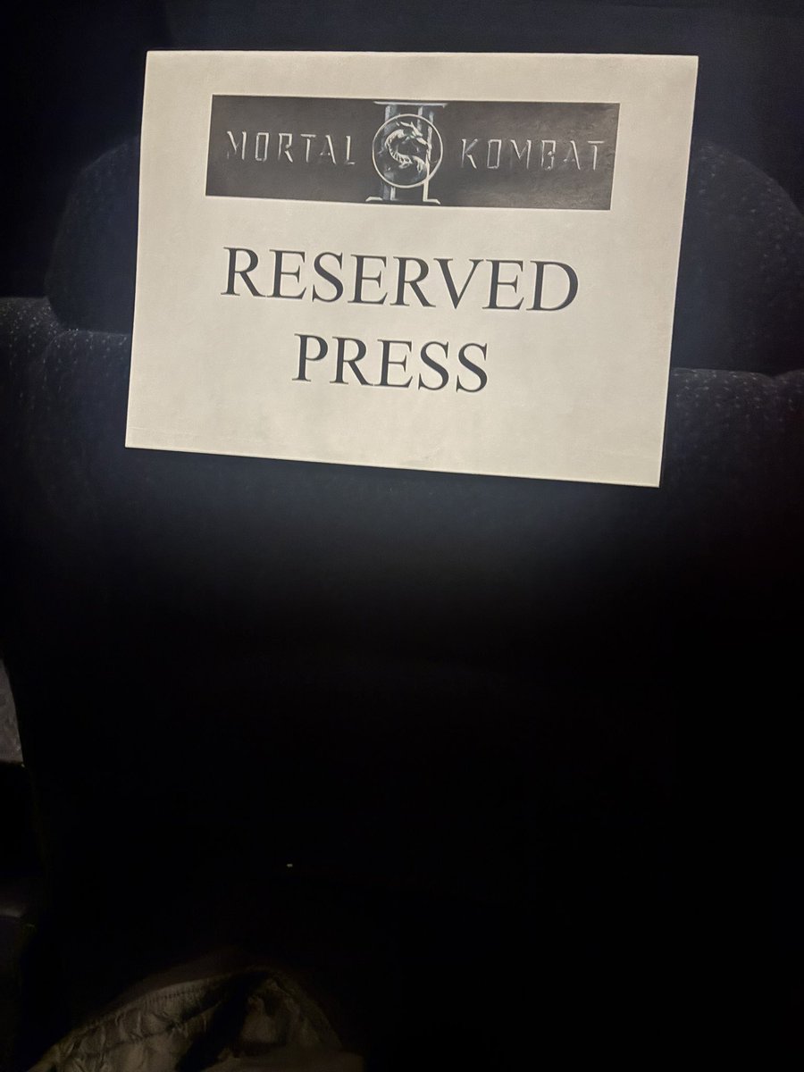 DrummerFanatic1's tweet photo. About last night..,.#pressscreening #mortalkombat2 #filmcritic https://t.co/4YDvp8dgXv