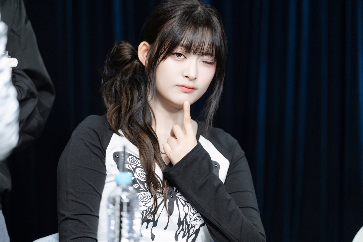 LAT_DAR0108's tweet image. 260329 대면 -  세미 
#세미 #레이턴시 #LATENCY #SEMI