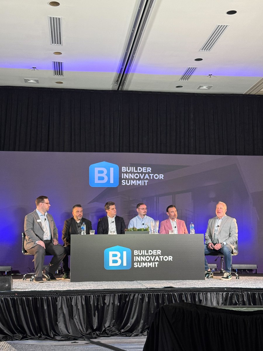 logicav's tweet photo. That's a wrap on the Summit! Our lighting designer, Cole, joined industry professionals for a panel discussion focused on the impact of lighting design in collaboration with builders.

Thank you to all the participants!

#builderinnovatorsummit #lightingdesign #logicintegration https://t.co/1HNICWxrCZ