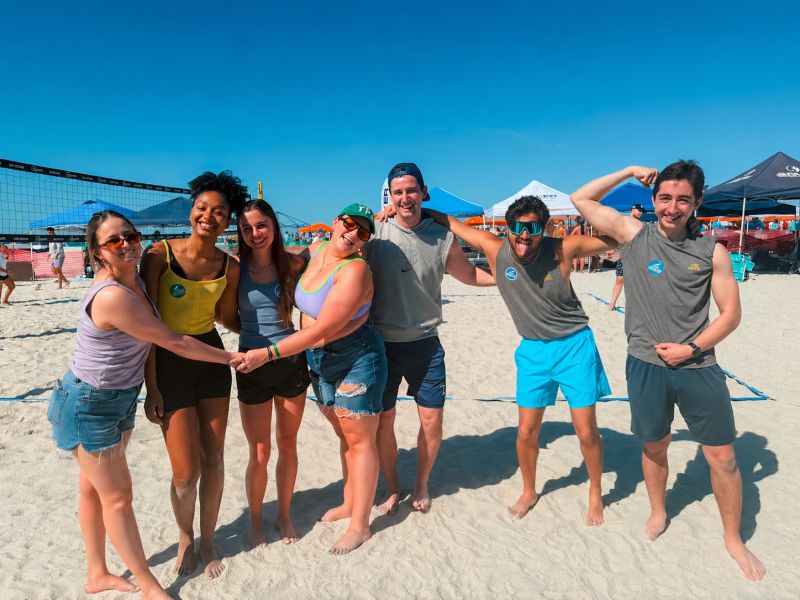 CBIZCareers's tweet image. The @CBZ Tampa Bay team brought the energy to #CorporateSportsFest Tampa Bay, proving that teamwork doesn’t stop at the office. From relay races to tug-of-war, it was all about connection, collaboration, and a whole lot of fun! ☀️

#TeamCBIZ #TeamBuilding