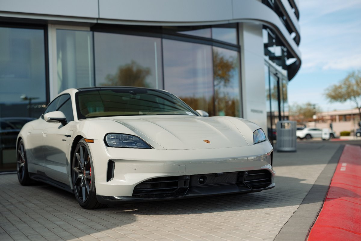Porsche North Scottsdale tweet media
