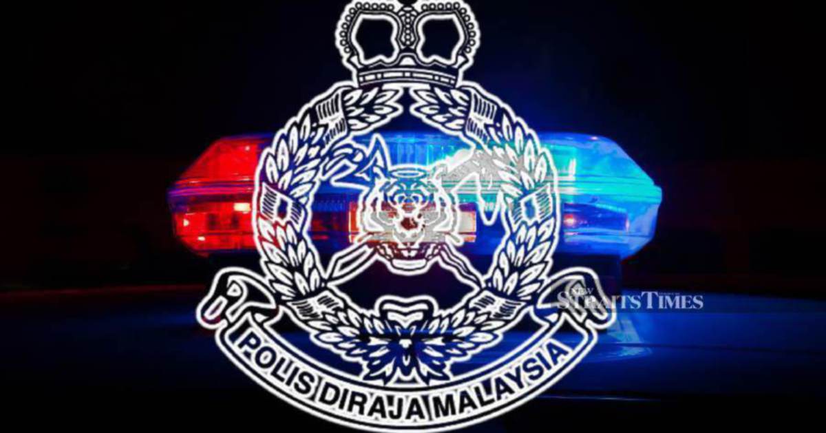 NST_Online's tweet photo. #NSTnation The driver, a Malaysian man in his 70s, survived and has been detained to assist investigations. 

https://t.co/vXPQDL7fYO https://t.co/hxmFFqr3f2
