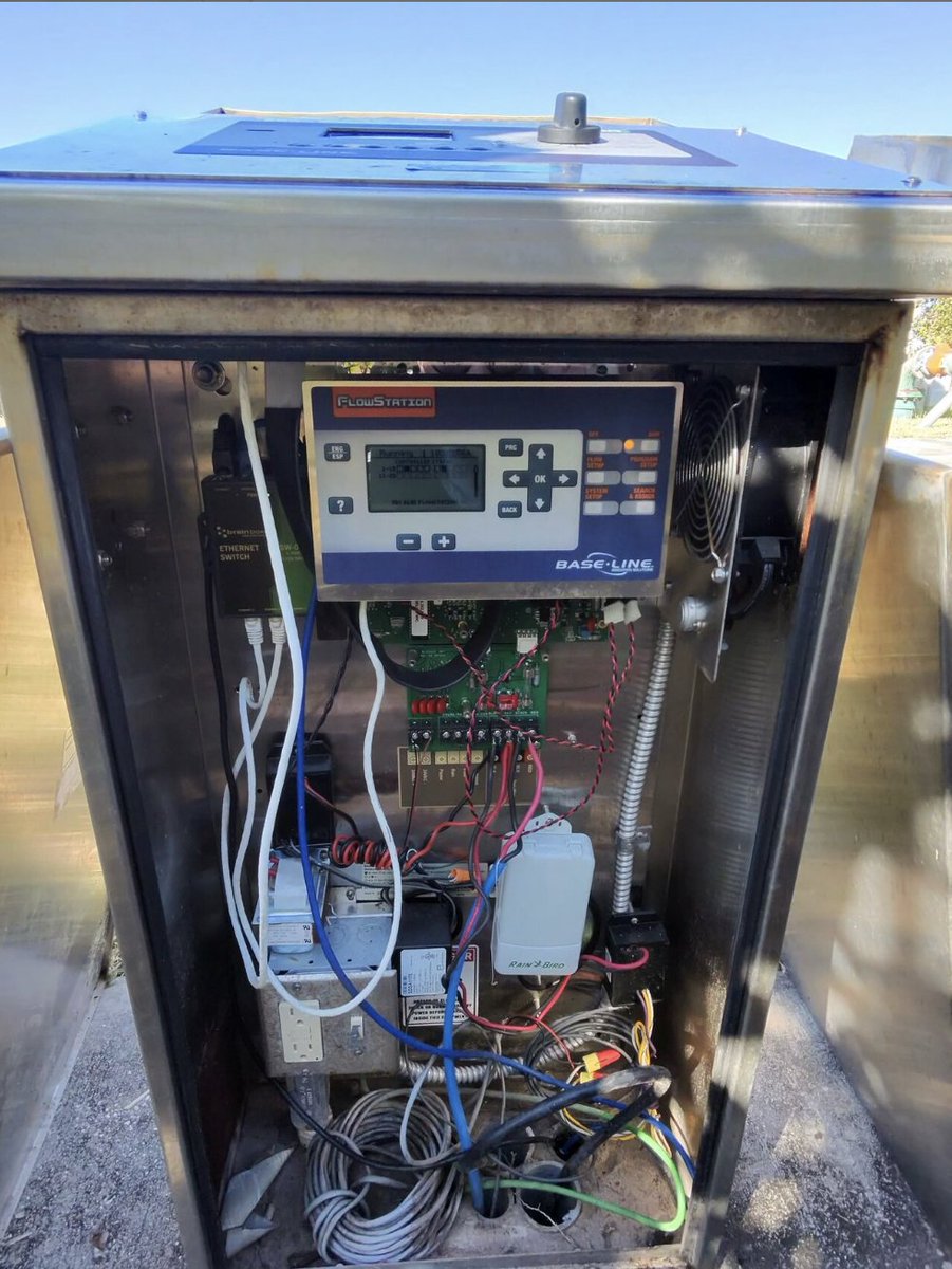 Water_Geeks's tweet photo. Recent cell test check-in: stainless steel pedestals running strong — and a few ready for a 3200S upgrade.

Contractors say performance has been flawless, giving techs the confidence to level up their water management skills.

#BaselineIrrigation #HydroPoint https://t.co/RjGcXEK9sm