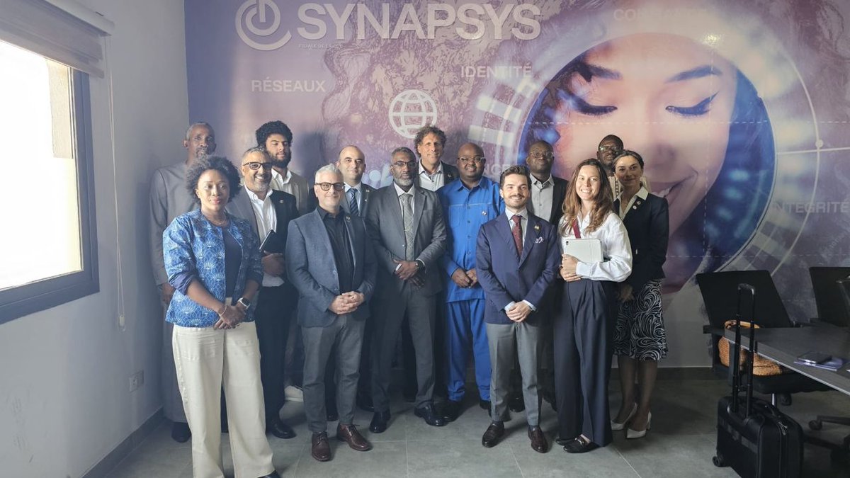CanEmbSenegal's tweet photo. 🇨🇦🤝🇸🇳 Last week, six Canadian #cybersecurity companies came to Senegal to build partnerships and what a week it was! Real connections forged with Senegal’s digital ecosystem.
Our strengths are different and that’s what makes us stronger together. 🔐 https://t.co/awCTJcO9bw