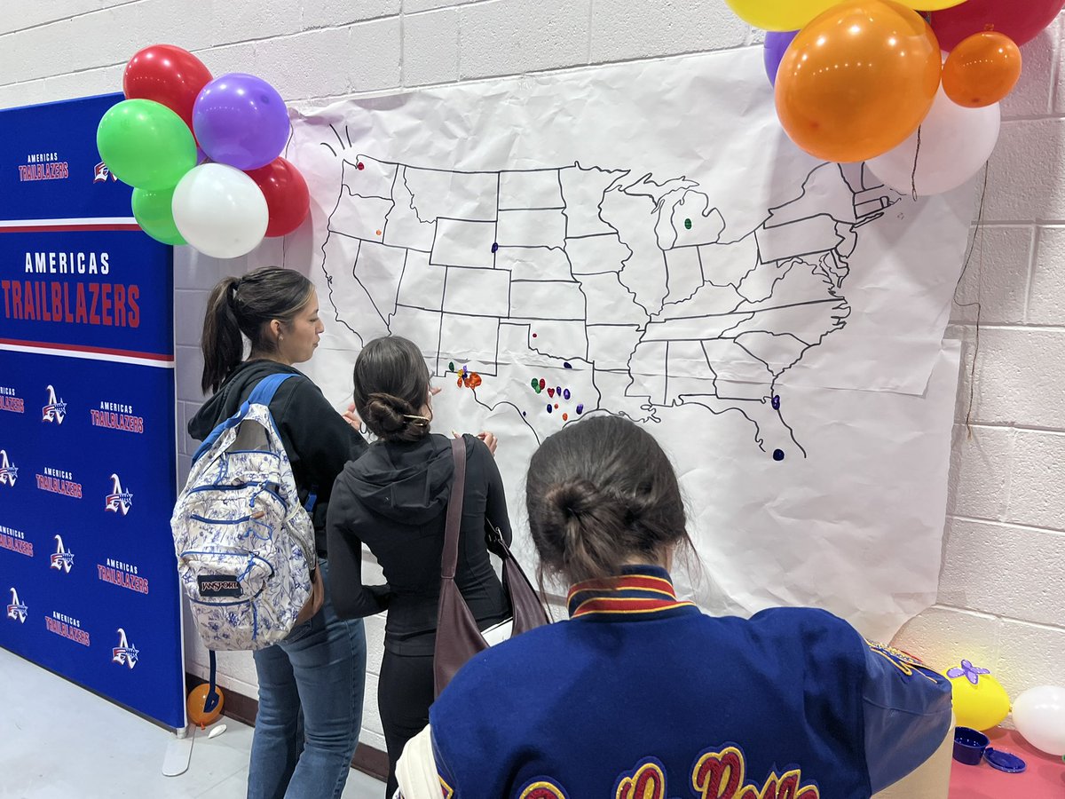CounselAHS's tweet photo. A little late on the post but celebrating Nation Decision Day with our Trailblazers class of 2026! So proud of our kiddos! Wishing them all the best on their new adventures! 🫶🏼 #BlazerNation #TeamSISD #SISDcounselors https://t.co/psjtUoCFlC