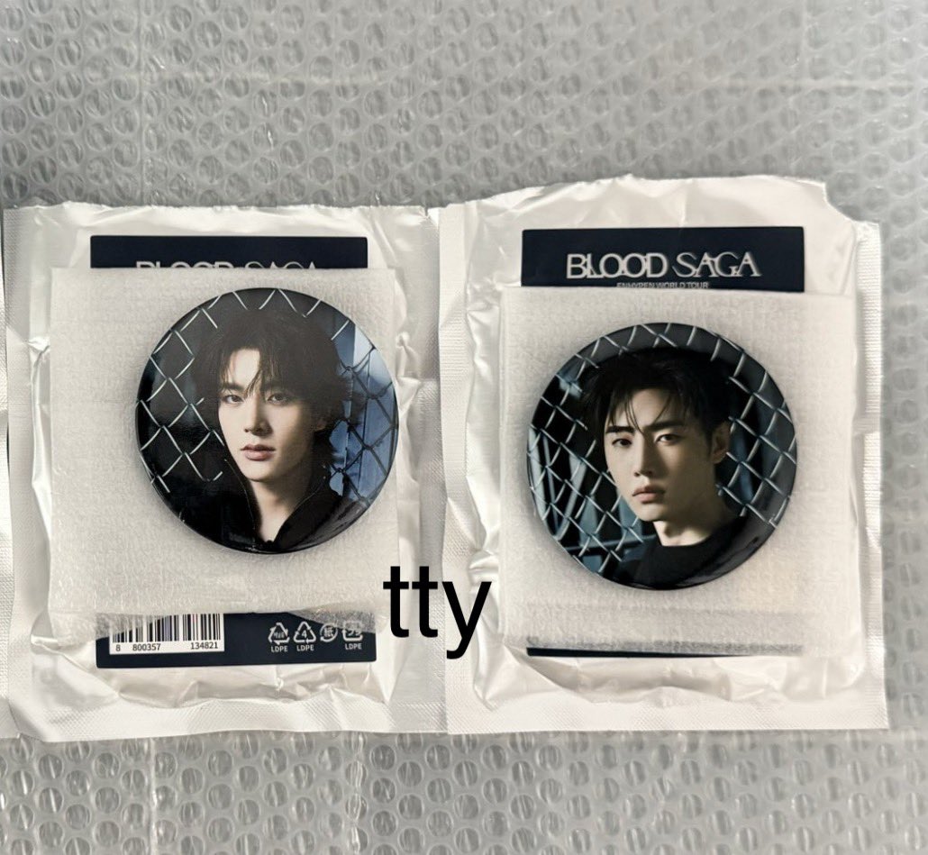 ttyttyy_'s tweet photo. wts 
Random capsule Blood saga
เข็มกลัด เจค ซองฮุน
เมมละ 180 บาท
ส่ง 30/50 หรือ นัดรับหน้าไซน์ หน้าคอน

#ตลาดนัดเอนไฮเพน #ตลาดนัดenhypen https://t.co/5HL95Mdm0p