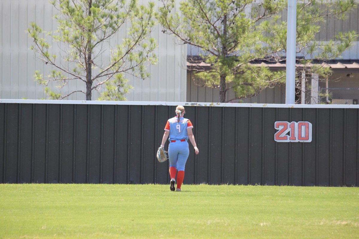 Jen_StC's tweet photo. Freshman season ended yesterday. Congratulations on a great year, kiddo! Lead the team with a .360 batting average &amp; battled through all the ups and downs that is softball and being a freshman. So dang proud of you-always- and so excited for the next chapter coming!! @kassidy_st https://t.co/eDTeDkHm7u