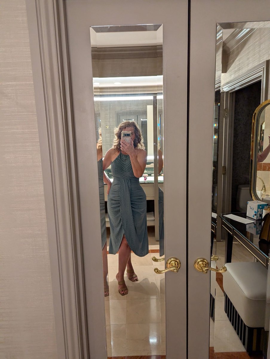 💙Holly Davis💙 tweet media