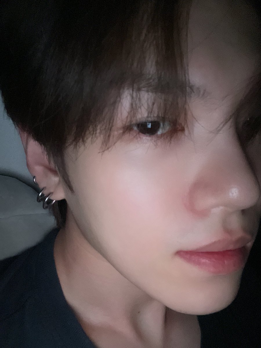 해 tweet media