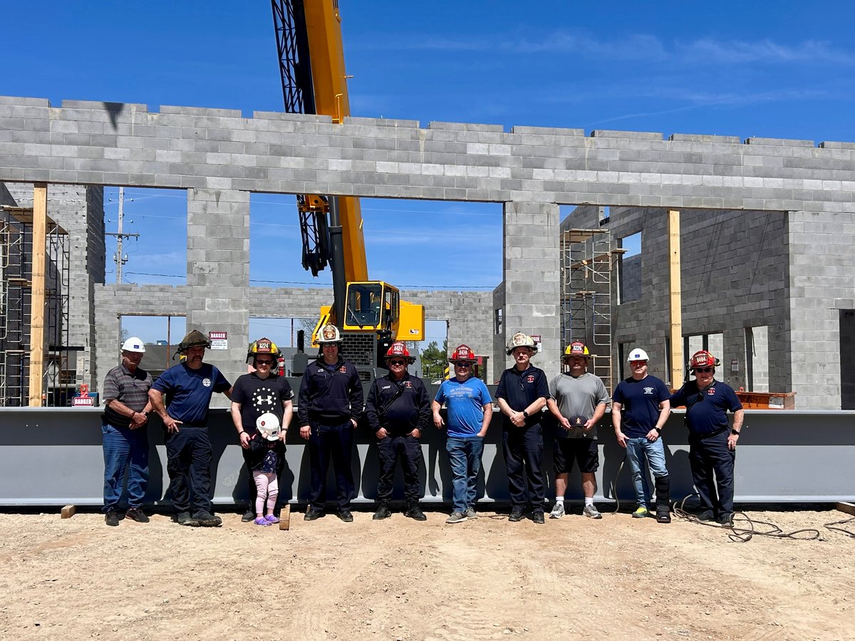 AVB_inc's tweet photo. Yesterday we marked a key moment at the Kalamazoo Township Eastwood Fire Station with an impromptu beam signing ceremony. The AVB and Eastwood Fire Station teams had the opportunity to add their names before the beam was set in place. https://t.co/sQvmNdg59u