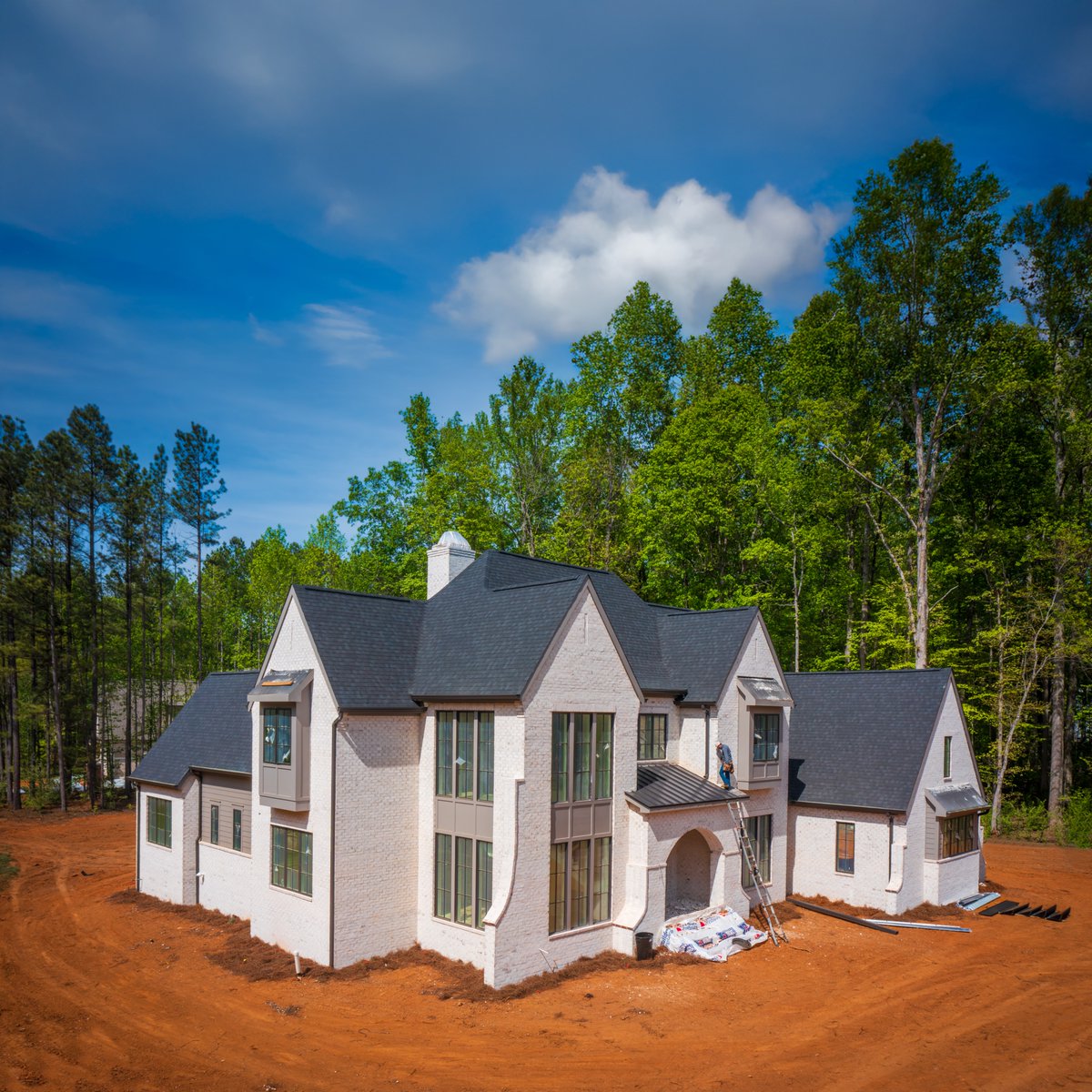 ChevalCharlotte's tweet photo. UPDATE: UNDER CONTRACT
Custom Home Available in The Vineyards at Cheval
This grand estate home on Lot 7 by Featured Builder Bluewave Custom Builders is a masterpiece of scale and sophistication, spanning nearly 5,800 square feet. 
https://t.co/KrBxCIYsNu https://t.co/RdbNF05rtA