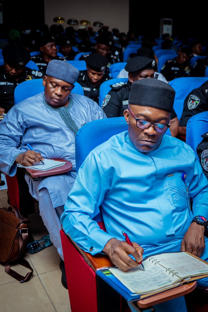 Tunji_Kinsun's tweet photo. Today! The IGP Tunji Disu convened an emergency conference in Abuja to announce the dismissal and prosecution of officers involved in a Delta State extra-judicial killing, launch the intelligence-driven Violent Crime Response Unit (VCRU). https://t.co/ddmN0TgCdg