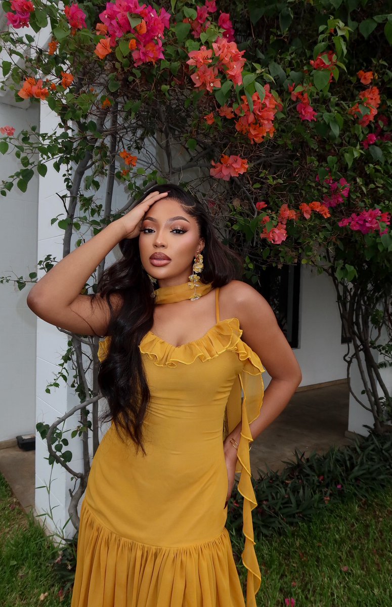sabigirlstories's tweet image. Anyway, my #bbnaija stanship ends with Mide, so help me God.