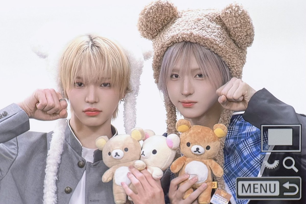 ʚ레나ɞ tweet media