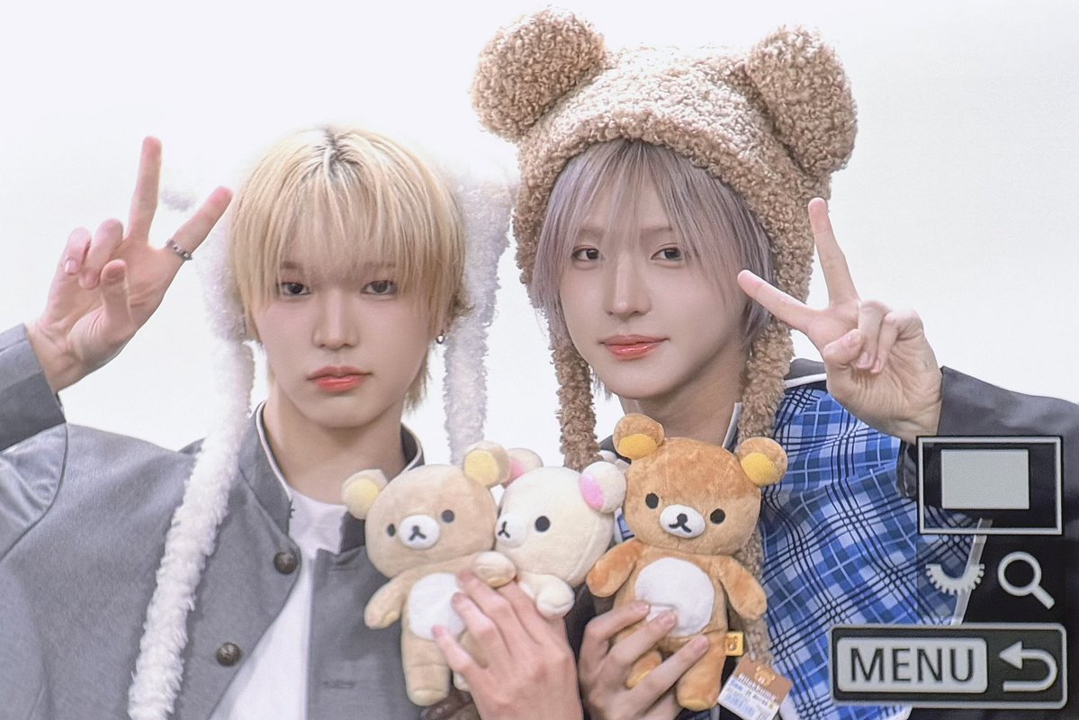 ʚ레나ɞ tweet media