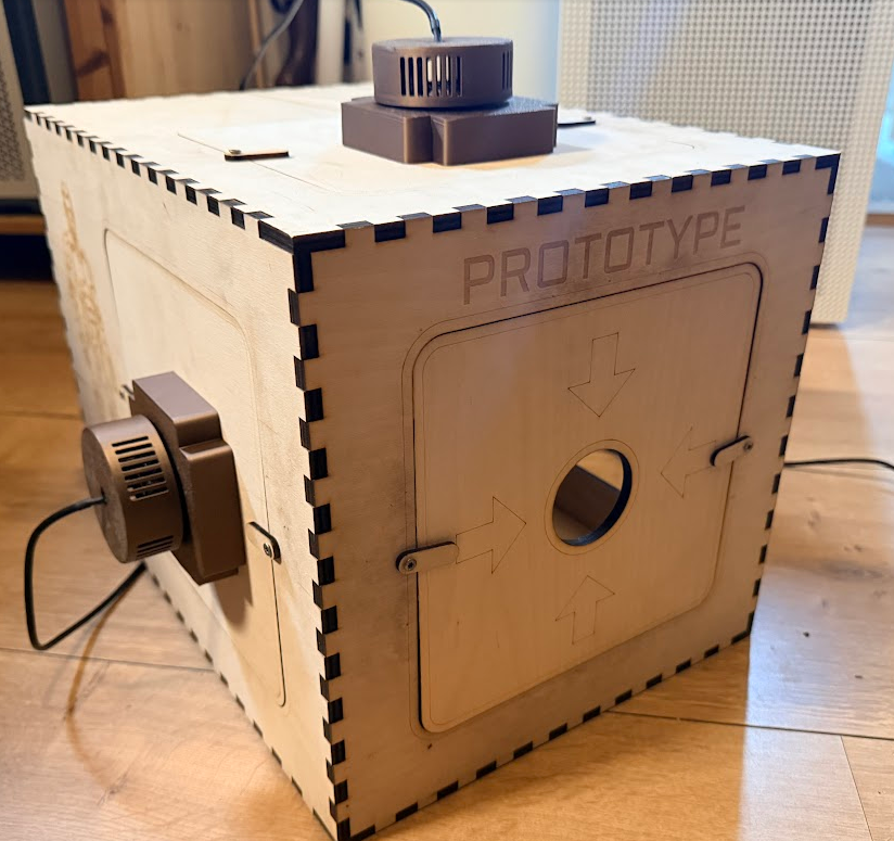 RoboGlory's tweet photo. I am getting a lot closer now, next up is training AI and CAD for the robotic parts inside https://t.co/iPMzyg0Yex
