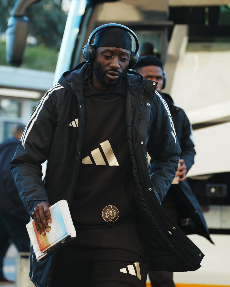 orlandopirates's tweet image. ☠️📍Cross Boulevard, Athlone, Cape Town,

⚫⚪🔴⭐
#MatchDay
#OrlandoPirates
#OnceAlways