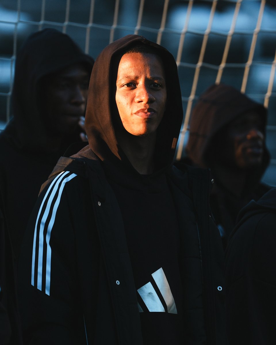 orlandopirates's tweet image. ☠️📍Cross Boulevard, Athlone, Cape Town,

⚫⚪🔴⭐
#MatchDay
#OrlandoPirates
#OnceAlways