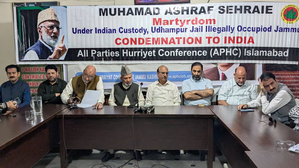 ImtiazWaniAPHC's tweet image. کل جماعتی حریت کانفرنس آزاد جموں و کشمیر شاخ کے زیر اہتمام ممتاز حریت رہنما اور تحریک حریت جموں و کشمیر کے چیئرمین محمد اشرف صحرائی کو انکی شہادت کی پانچویں برسی پرشاندار خراج عقیدت پیش کرنے کیلئے اسلام آباد میں ایک کانفرنس منعقد کی گئی ۔ #Kashmir
kmsnews.org/urdu/91241