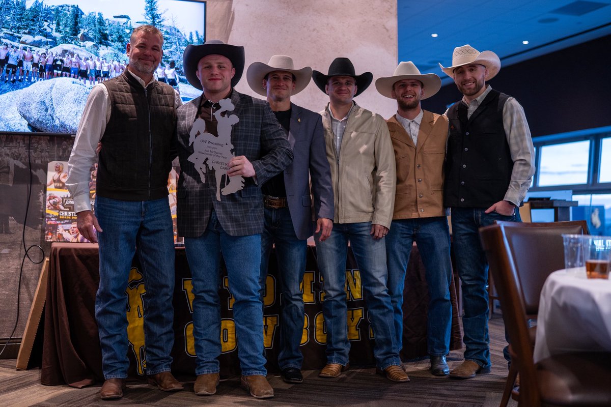 Wyoming Cowboy Wrestling tweet media