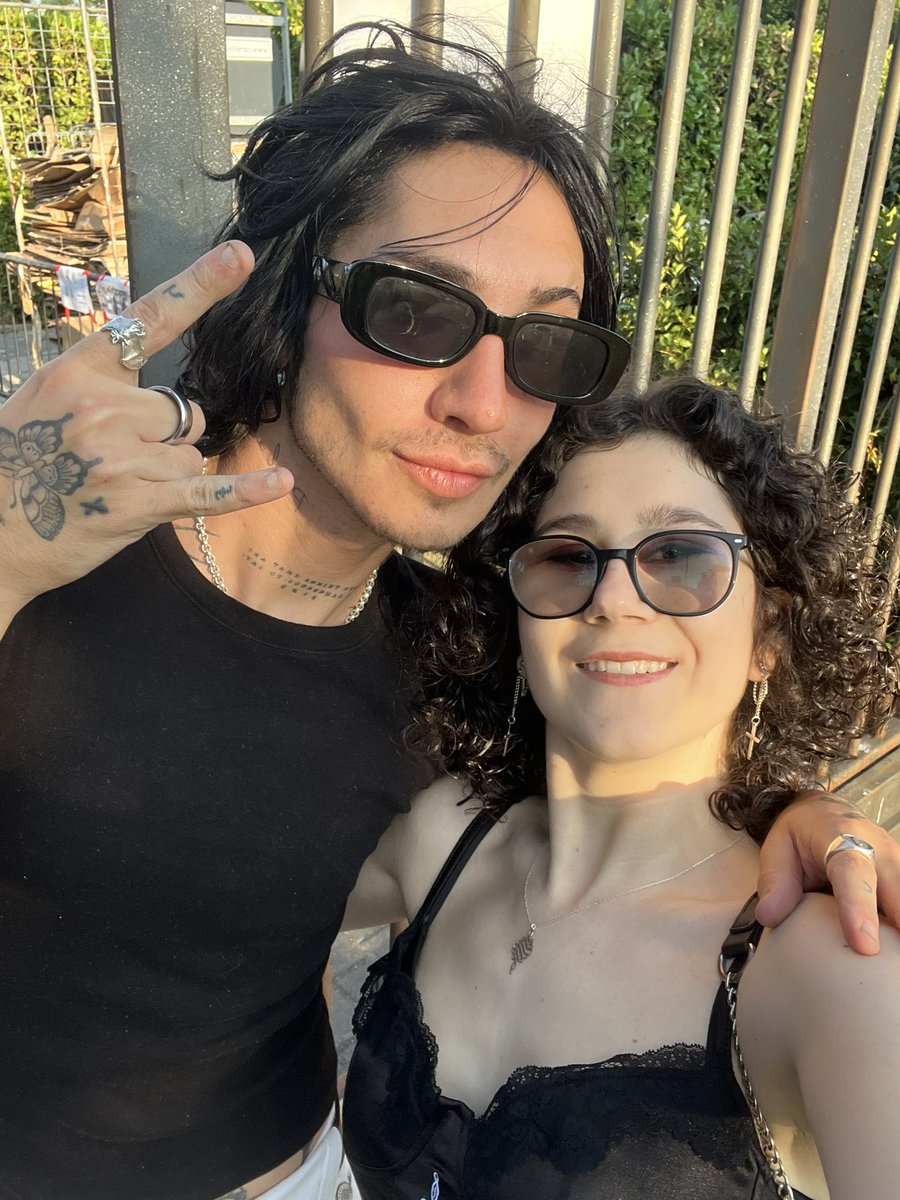Nene_505_'s tweet photo. This pookie is turning 32 today❣️ Happy birthday Rem🎂You’re one of my biggest inspiration. Love you X 
#remingtonleith #palayeroyale https://t.co/aie7CBQCd0