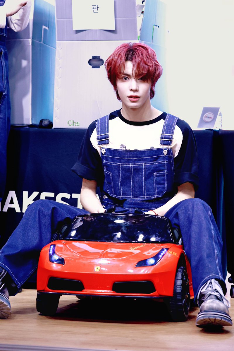 hecha_xi's tweet image. 260505

hello？没有驾照禁止上路哈

#NouerA #누에라
#FAN #陈炳帆 #판