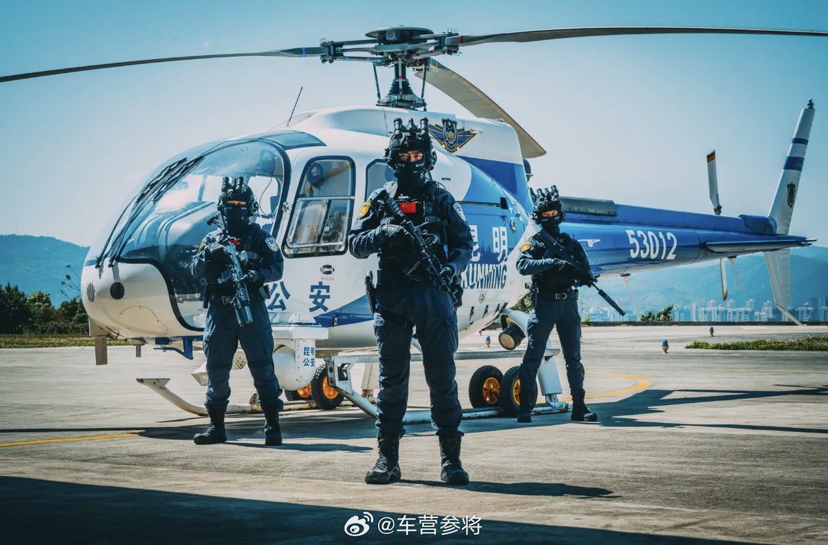 jmscaronte's tweet image. The Kunming PD SWAT and patrol branch's "Clouded leopard commando unit"(云豹突击队; also called the conterterrorism group). It is the most elite unit of the Kunming police. May 3, 2026
#China #Police #Swat